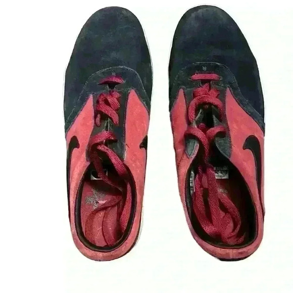 NIKE VULC RODRIGUEZ TEAM V Red and Black Suede Size 8​ - Picture 3 of 6